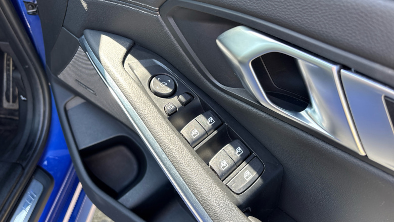 BMW 3 Series 330i M Sport 4dr Step Auto Petrol Saloon